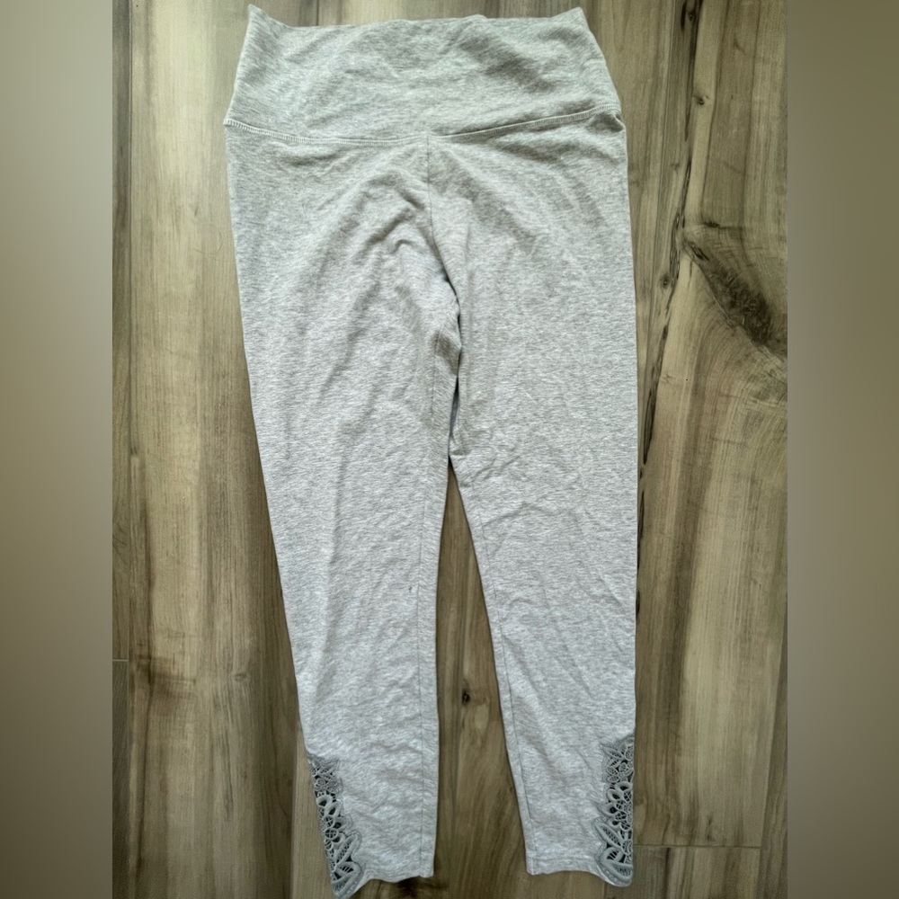 Aerie Chill Play Move Heather Grey Lace Bottom Leggings Size L